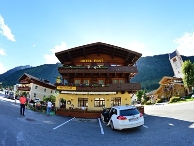 Ledovec Kaprun - předvánoční lyžování - hotel Post s wellne...